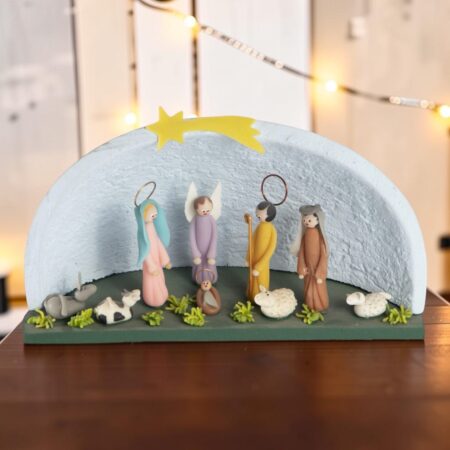Pesebre porcelana fría con base